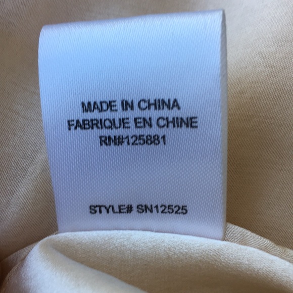 Brochu Walker 100% pure silk blouse - Picture 9 of 11